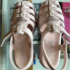 PRADA
Monolith sandal